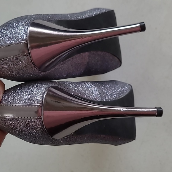 Jacqueline Ferrar Dark Grey/Silver Glitter platform heels size 8 - Picture 6 of 13